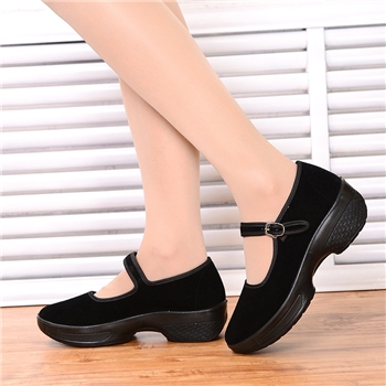 新款老北京布鞋广场舞女鞋跳舞鞋黑色软底练功防滑工作鞋现货