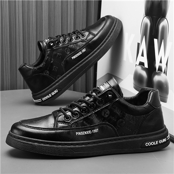 鞋子男春秋季男鞋爆款韩版黑色休闲板鞋男士潮流百搭商务皮鞋男鞋