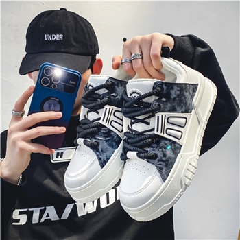 男鞋秋季2023新款小众熊猫板鞋小白百搭运动休闲厚底增高面包潮鞋