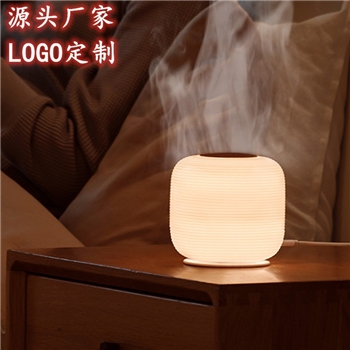 新款USB圆形素白桌面香薰机加湿器二合一卧室办公创意LED小夜灯